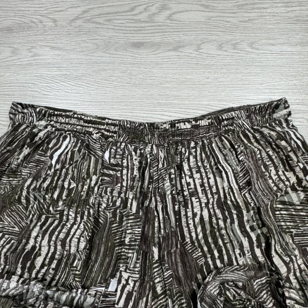 Chico's Women's Pants Brown White Abstract Print Elastic‎ Waist Rayon Size 2